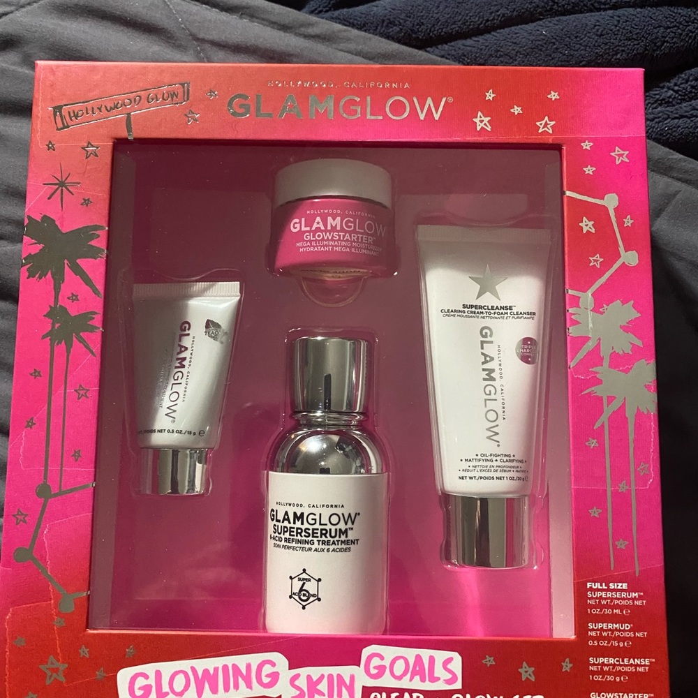Glamglow new in sealed box clear and glow set
